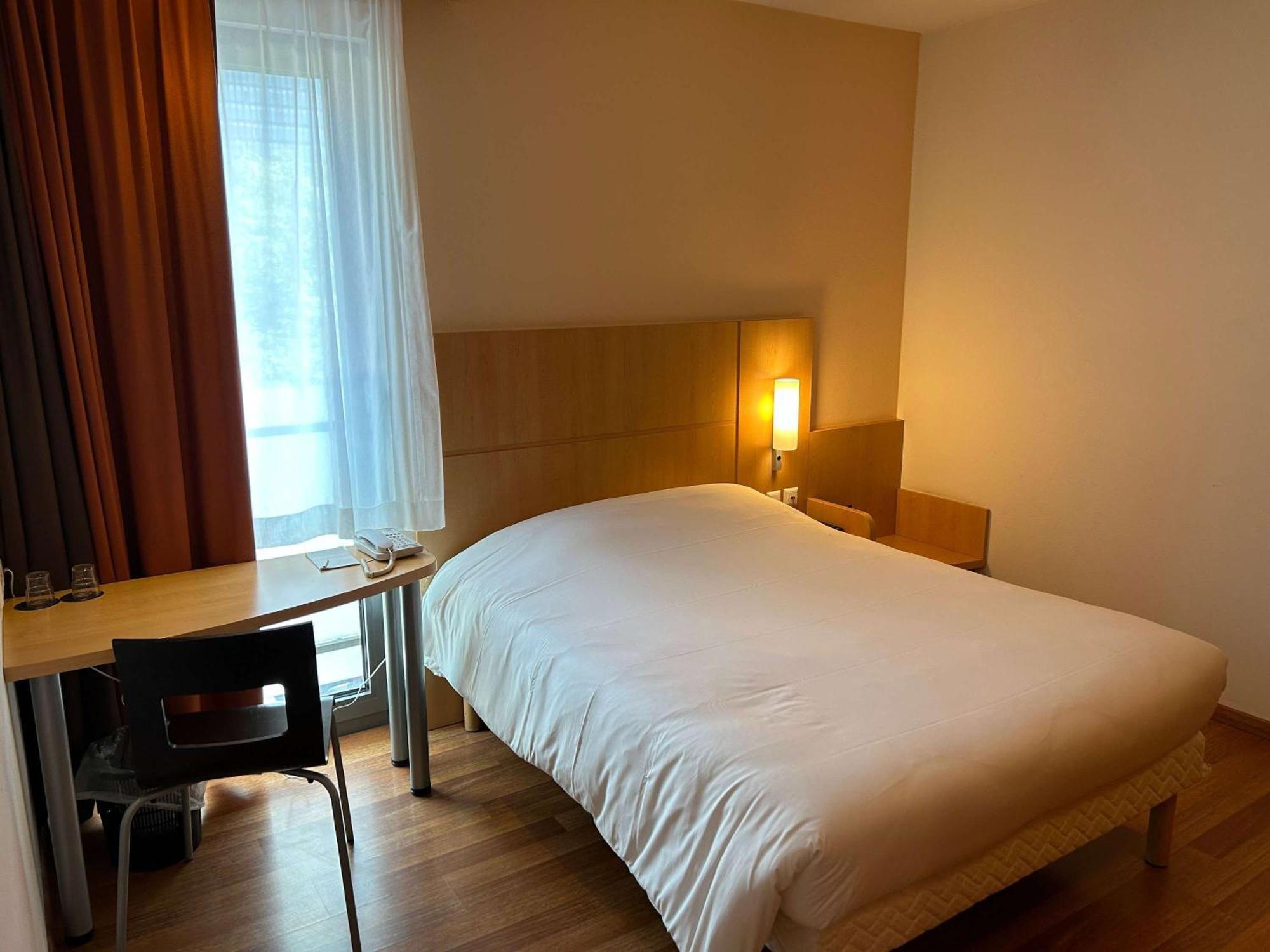 Hotel ibis Esch Belval Exterior foto