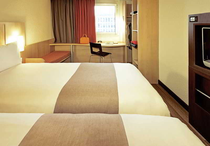 Hotel ibis Esch Belval Exterior foto