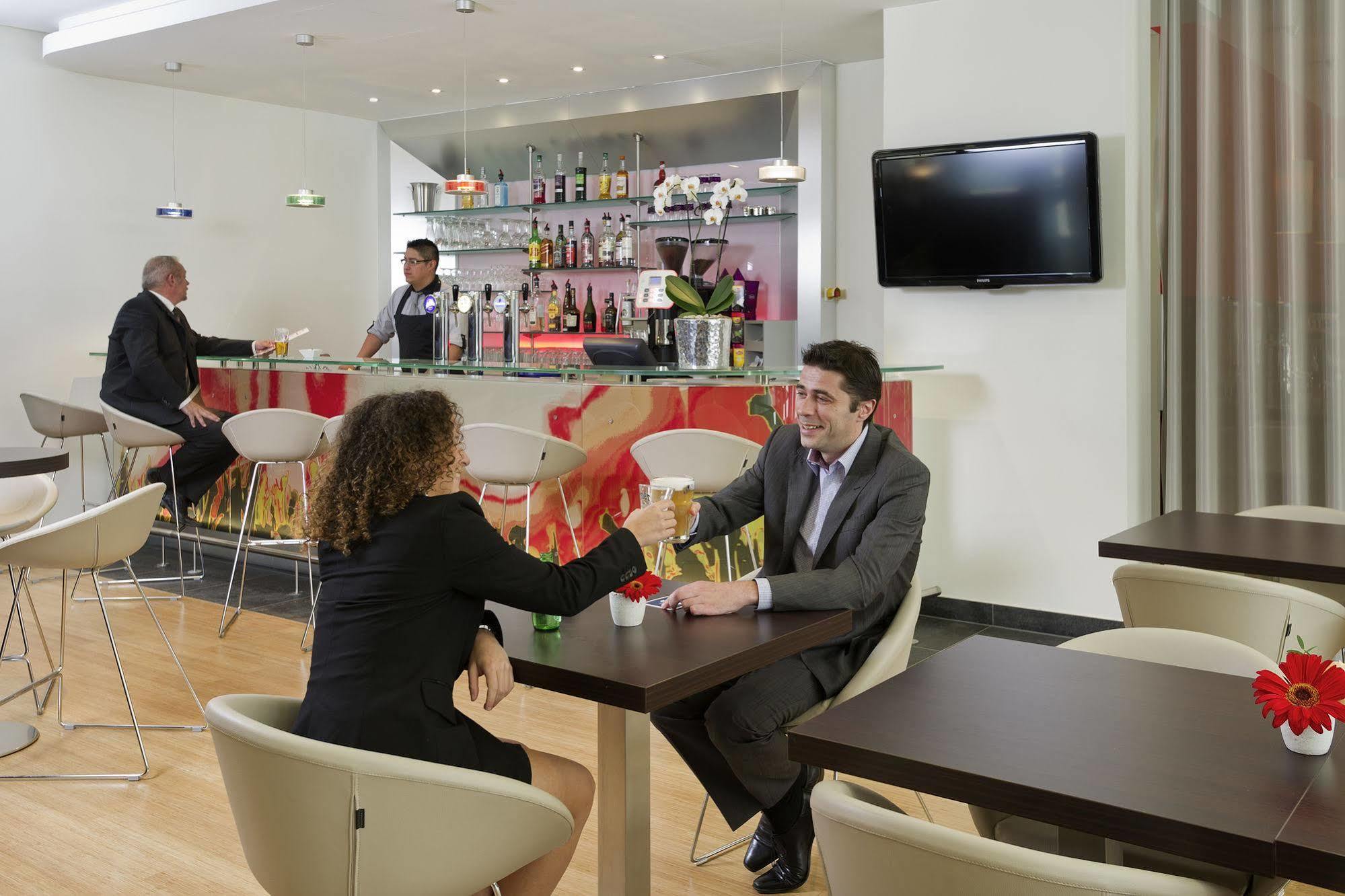 Hotel ibis Esch Belval Exterior foto